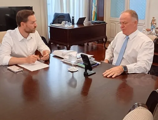 Prefeito eleito de Colatina, Renzo Vasconcelos se reúne com o governador Renato Casagrande.