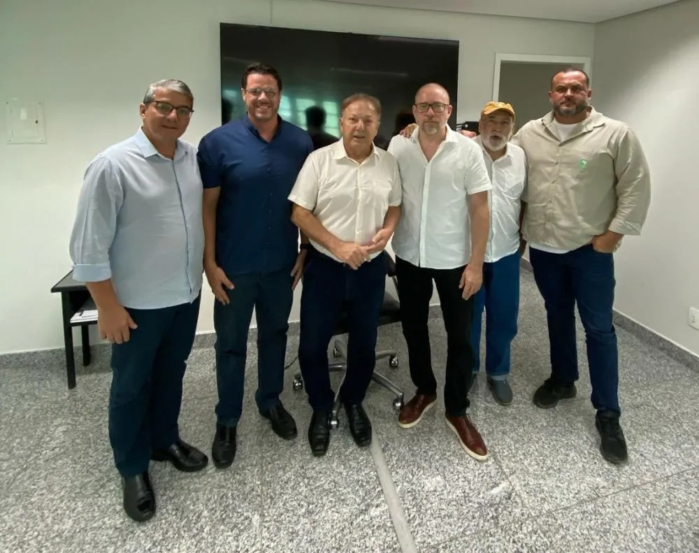 Ex-ministro do Meio Ambiente se reúne com equipe da Secretaria de Recuperação do Rio Doce.